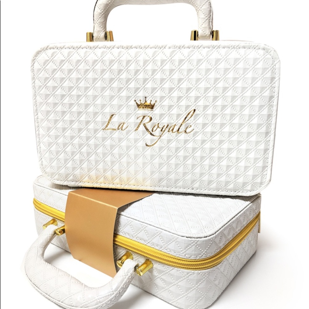 La Royale Luminescence White Pearl Trio with bag
